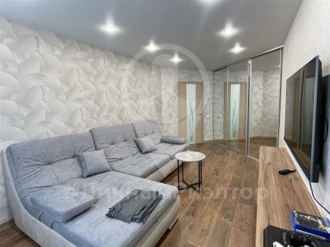 2-к квартира, 7/10 эт., 57м²