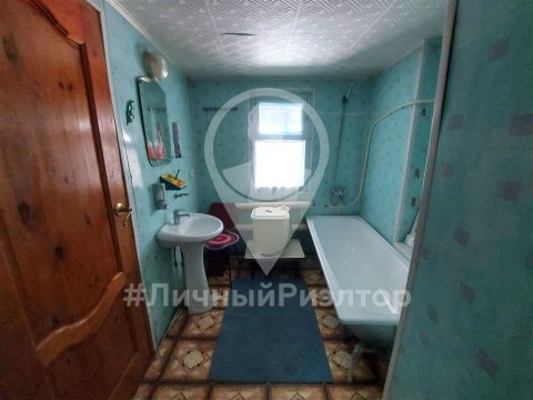 3-к квартира, 1/2 эт., 50м²